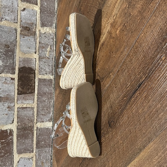 Dolce Vita Metti Crystal Studded Vinyl wedges size 7.5 **Brand New with Box*** - Picture 4 of 4